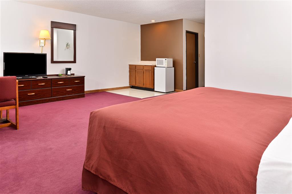 Americas Best Value Inn Beardstown - photo 8