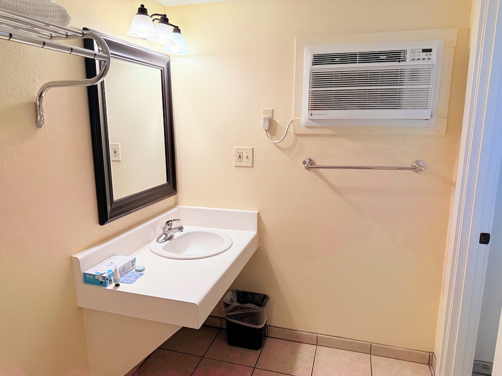 Timbers INN and Suites - photo 16