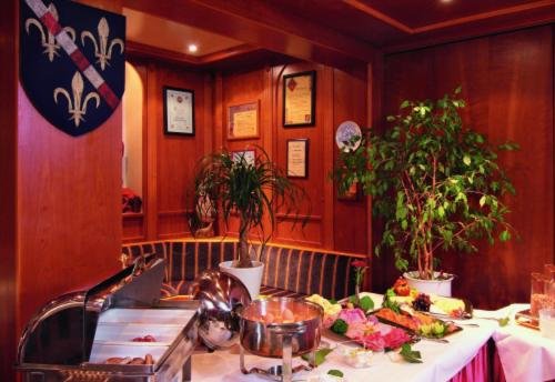 Roter Hahn Restaurant Hotel Rüsselsheim — Ruesselsheim — photo 3