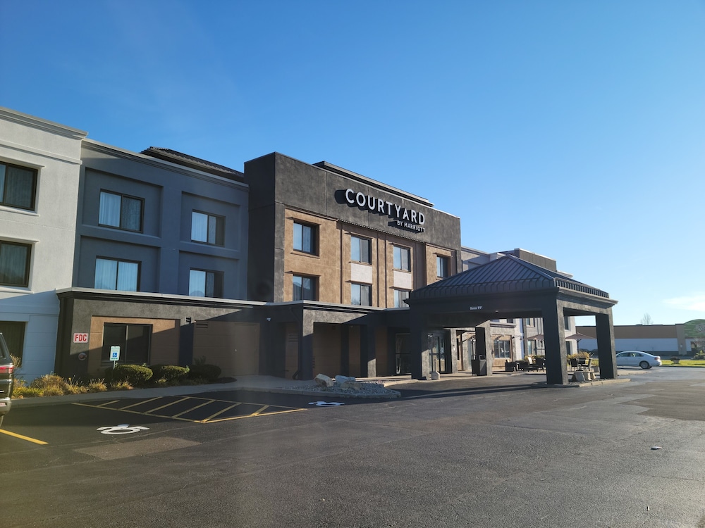 Courtyard Marriott Binghamton - photo 45