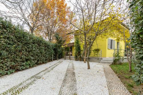 Villa Twetty — 4-Star Luxury Hotel in Massarosa, Italy