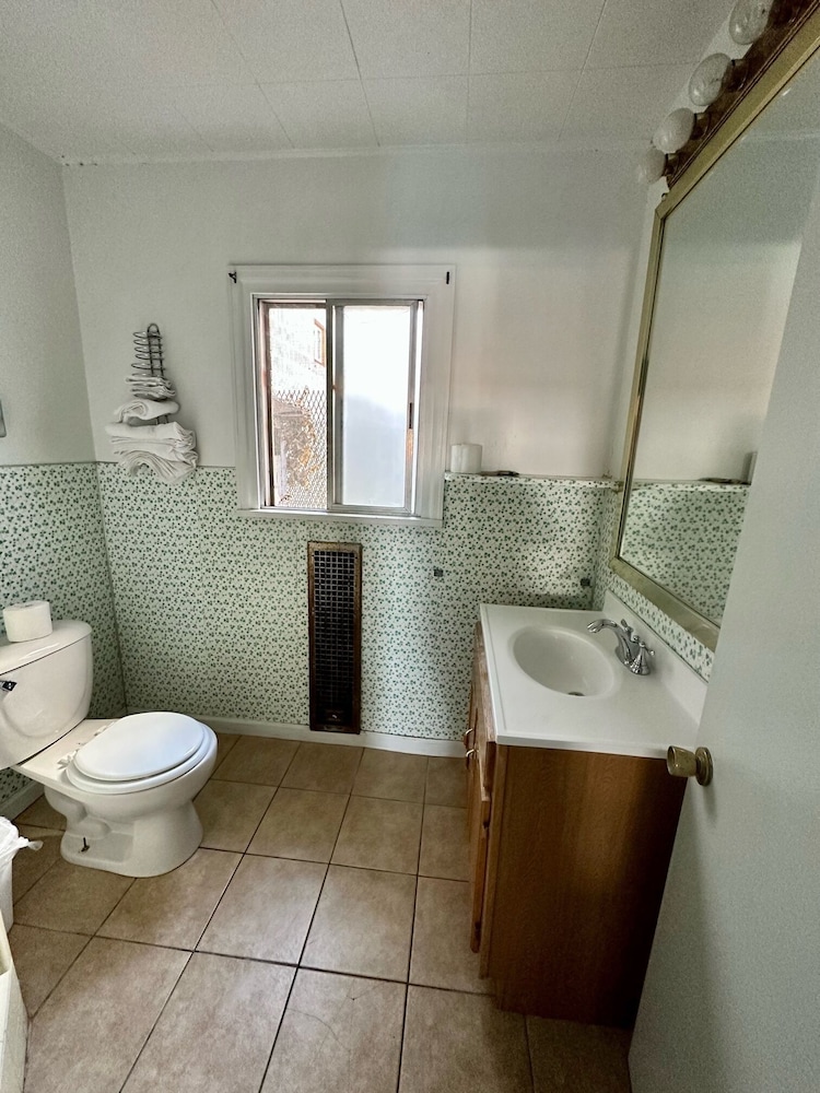 Lone Pine Motel - photo 11