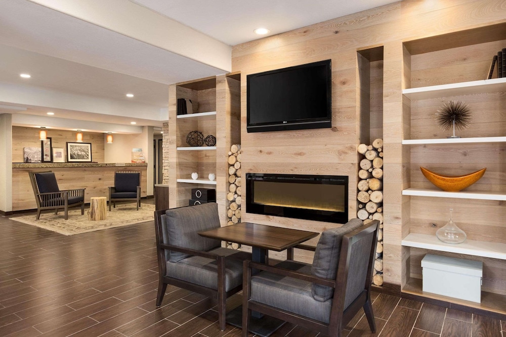 Country Inn & Suites by Radisson Flagstaff AZ - photo 3