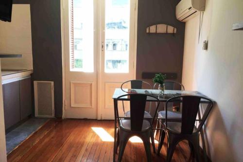 Duplex en centro histórico y turístico sobre AV de Mayo — 4-Star Luxury Hotel in Buenos Aires, Argentina