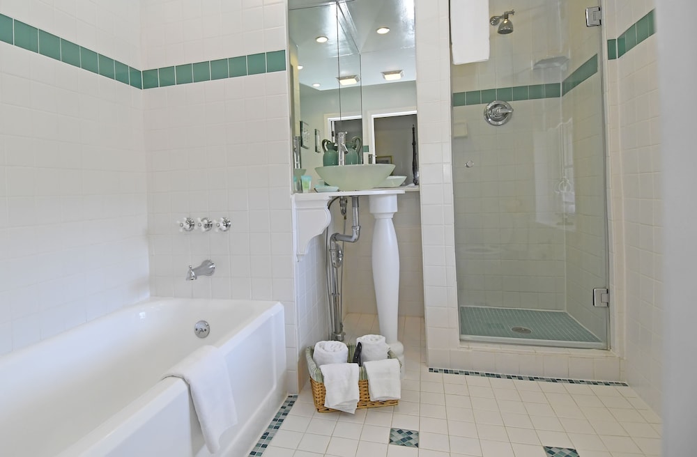 The Country Inn of Berkeley Springs - photo 16