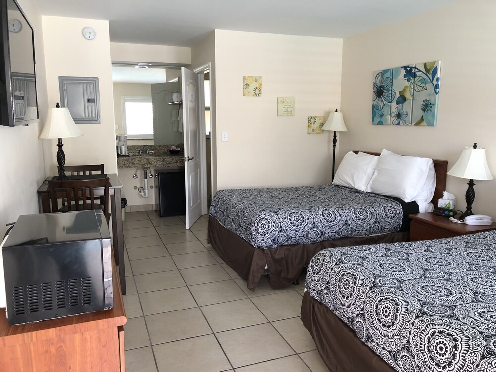 Atlantique Beach House Hotel - photo 4