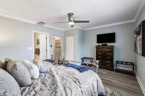 West Palm Beach Oasis w Heated Pool: Near Beach - photo 16