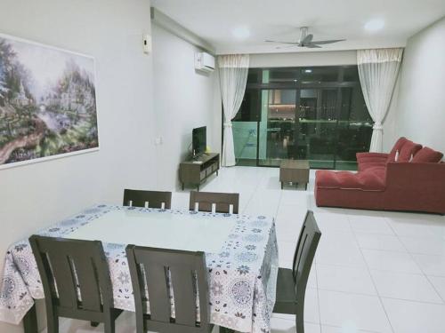 Sky Loft 3 rooms beside Aeon With Smart TV & Facilities L14 — 4-Star Luxury Hotel in Johor Bahru, Malaysia
