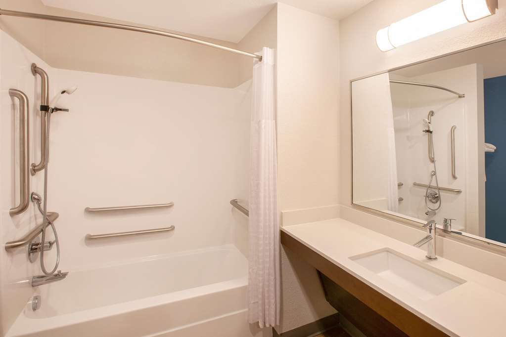 WoodSpring Suites Houston 288 South Medical Center - photo 14