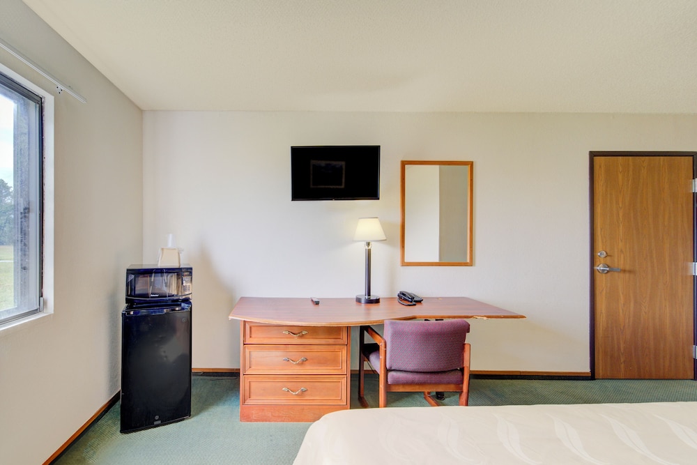 Capital O Amerihost Inn and Suites Kingdom City Hwy 54 MO - photo 15