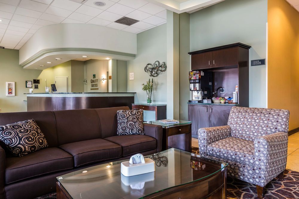 Quality Suites Downtown Colorado Springs - photo 18