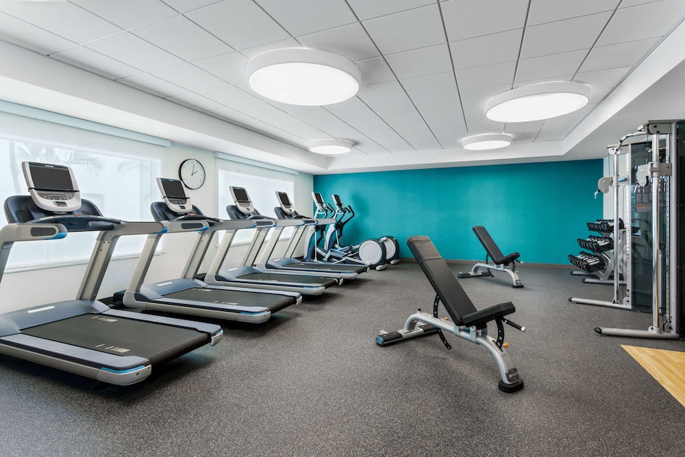 Hampton Inn & Suites Santa Monica - photo 39