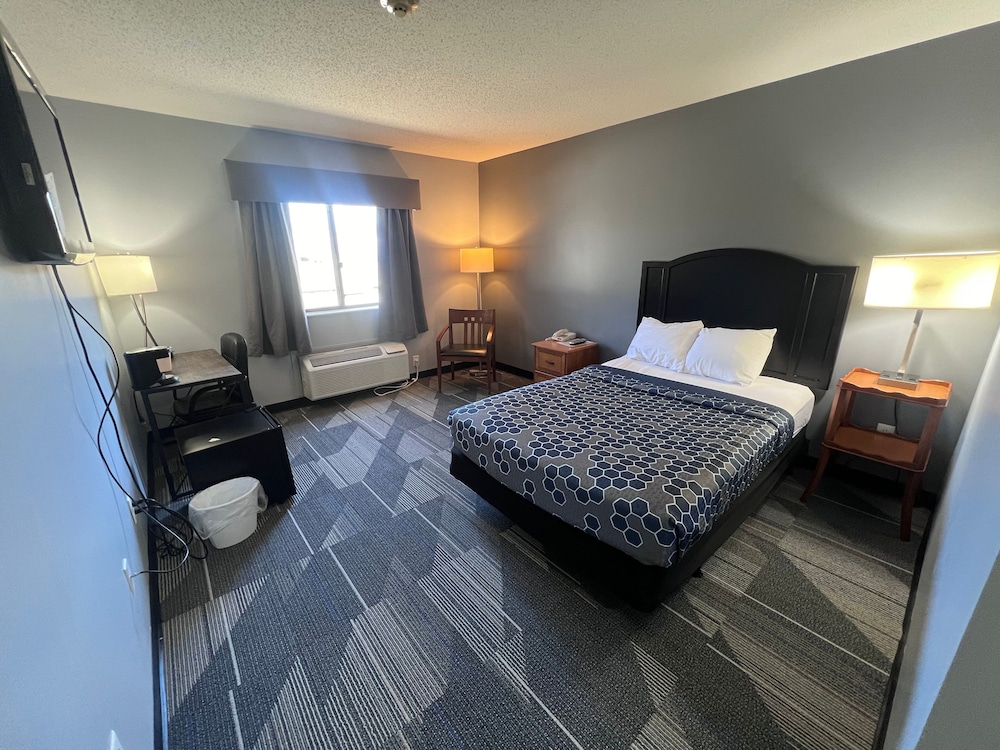 American Inn and Suites Ionia - photo 12