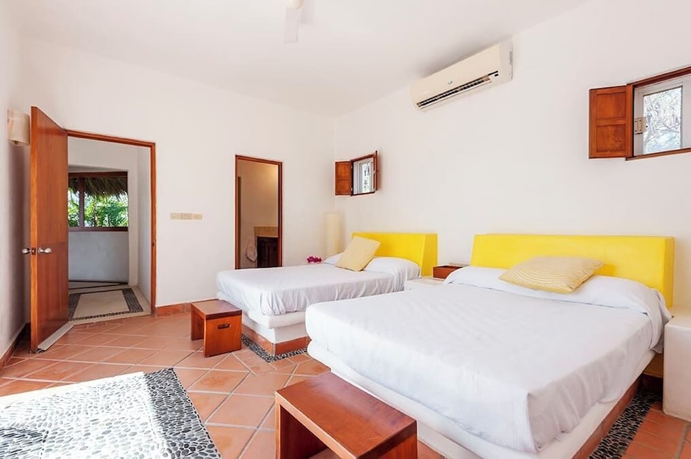 Isabela Ixtapa in Ixtapa, Mexico