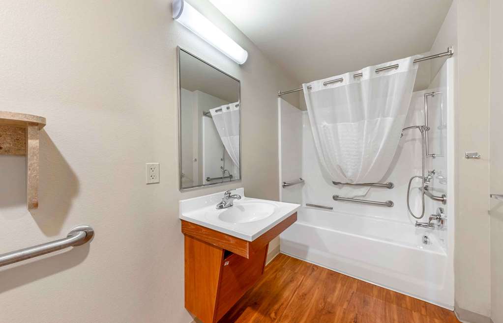 Extended Stay America Select Suites Oklahoma City West - photo 31