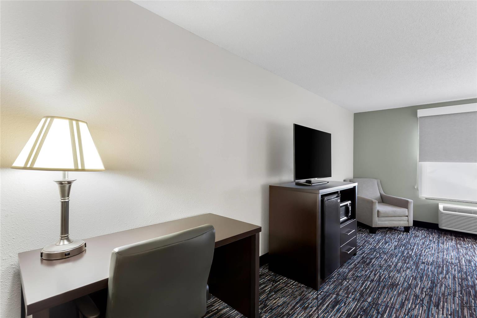 Quality Inn & Suites Niles - photo 25