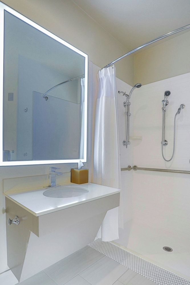 SpringHill Suites By Marriott Prescott - photo 16