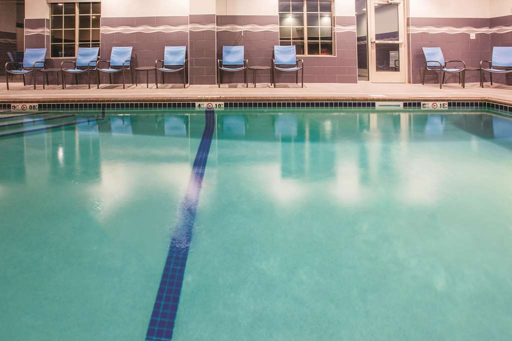 La Quinta Inn & Suites by Wyndham Duluth - photo 8