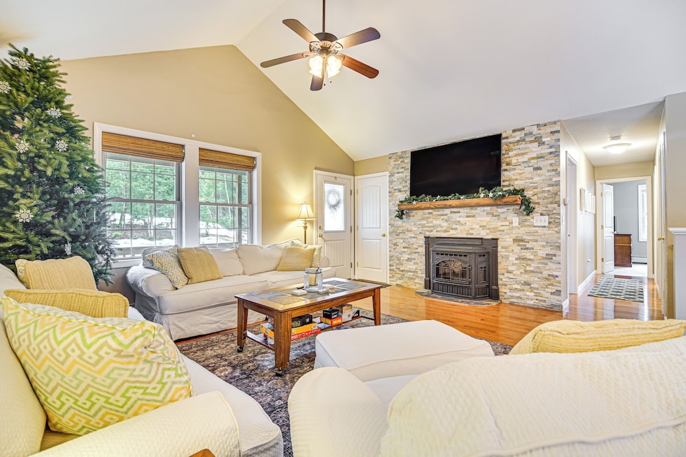 Private Community Beach: Family Conway Retreat in Conway, United States