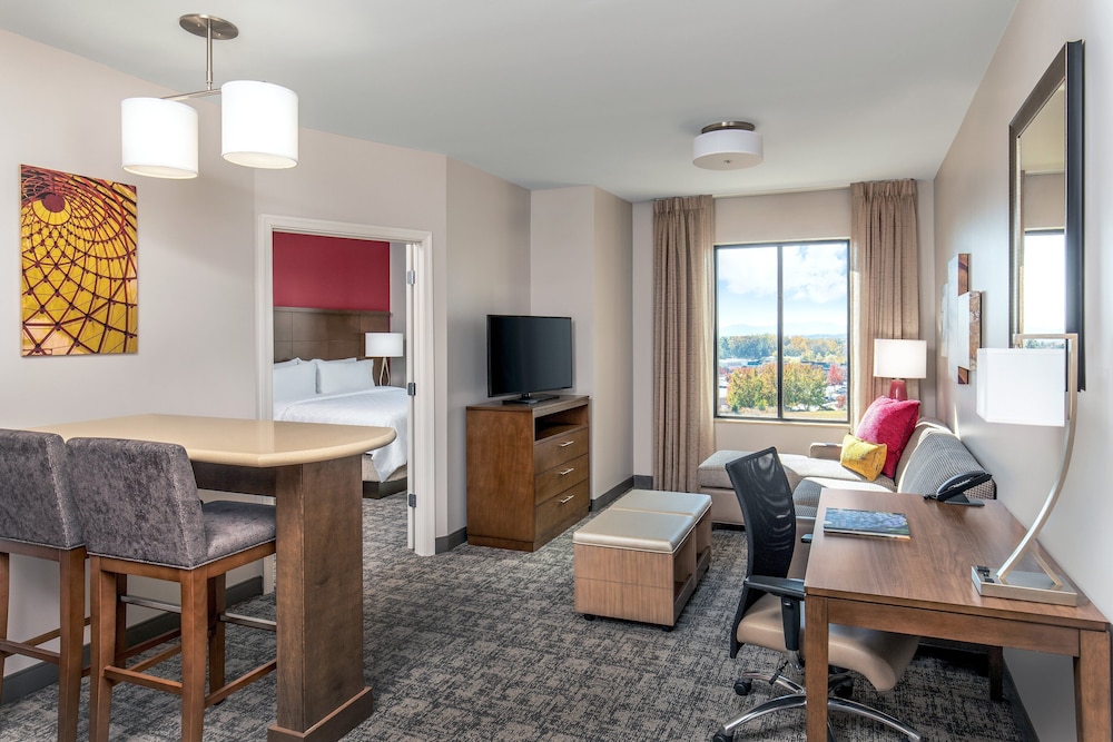 Staybridge Suites Charlottesville Airport by IHG - photo 11