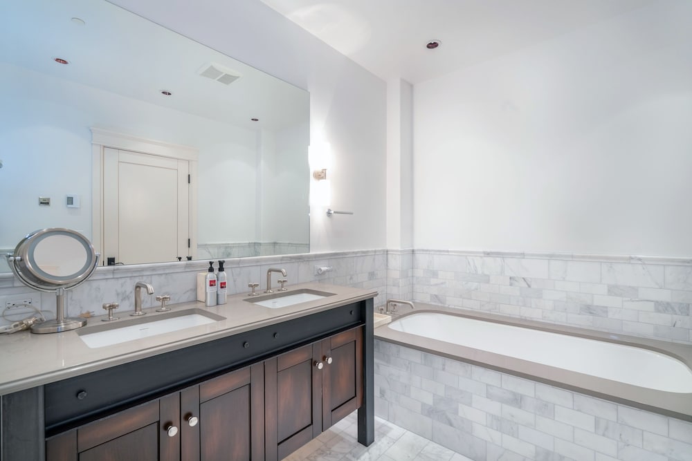 Element 52 Auberge Collection - photo 302