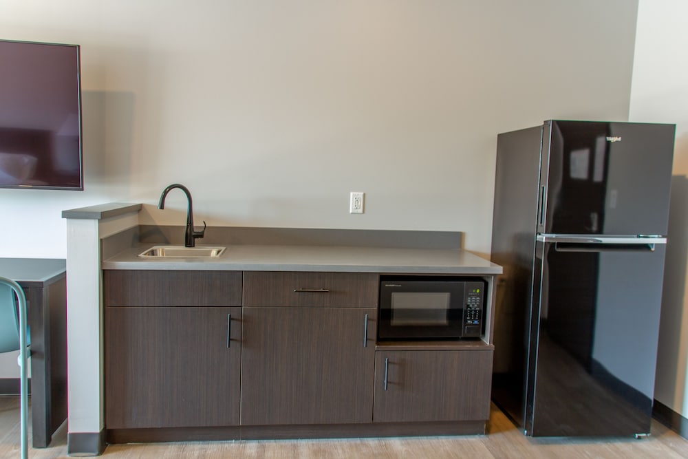 Watershed Hotel - photo 25