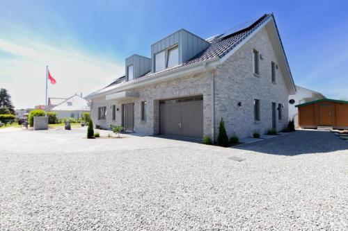 Ferienwohnung 4 Haus Meeresrauschen in Haffkrug — 4-Star Luxury Hotel in Scharbeutz, Germany