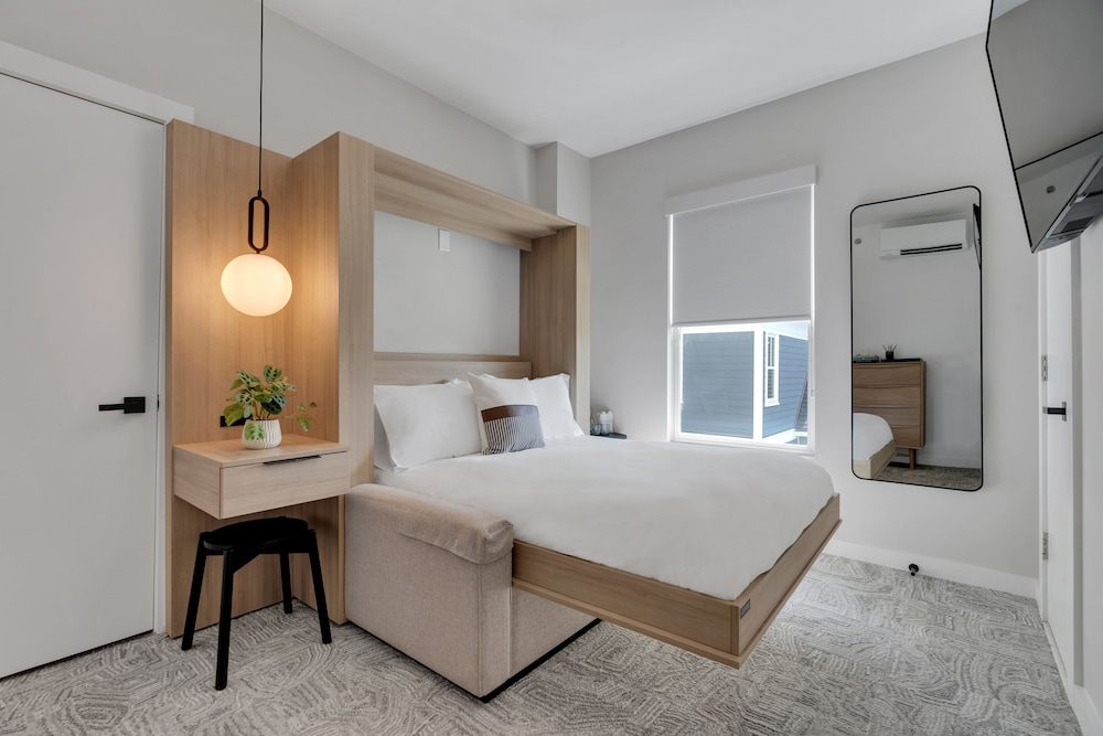 The St Laurent Social Club & Guest Rooms - photo 18