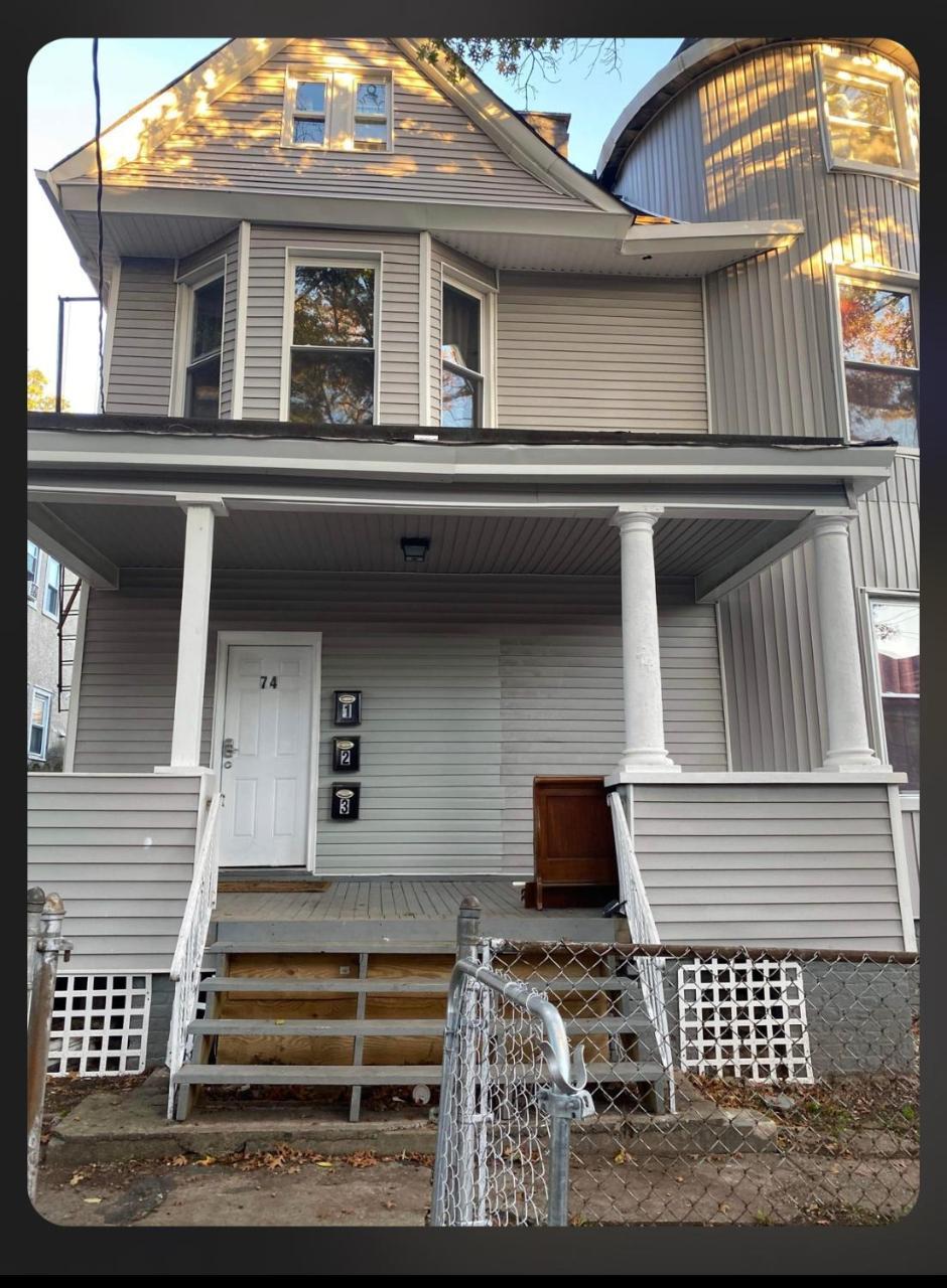 Cozy Getaway Room in Newark, United States