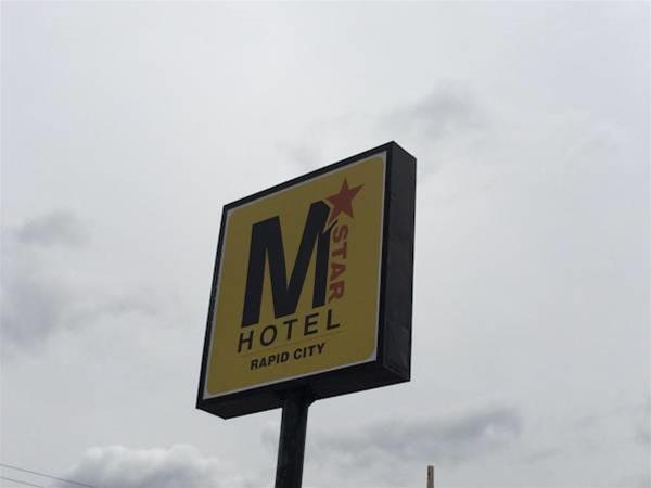 M Star Hotel Rapid City - photo 4