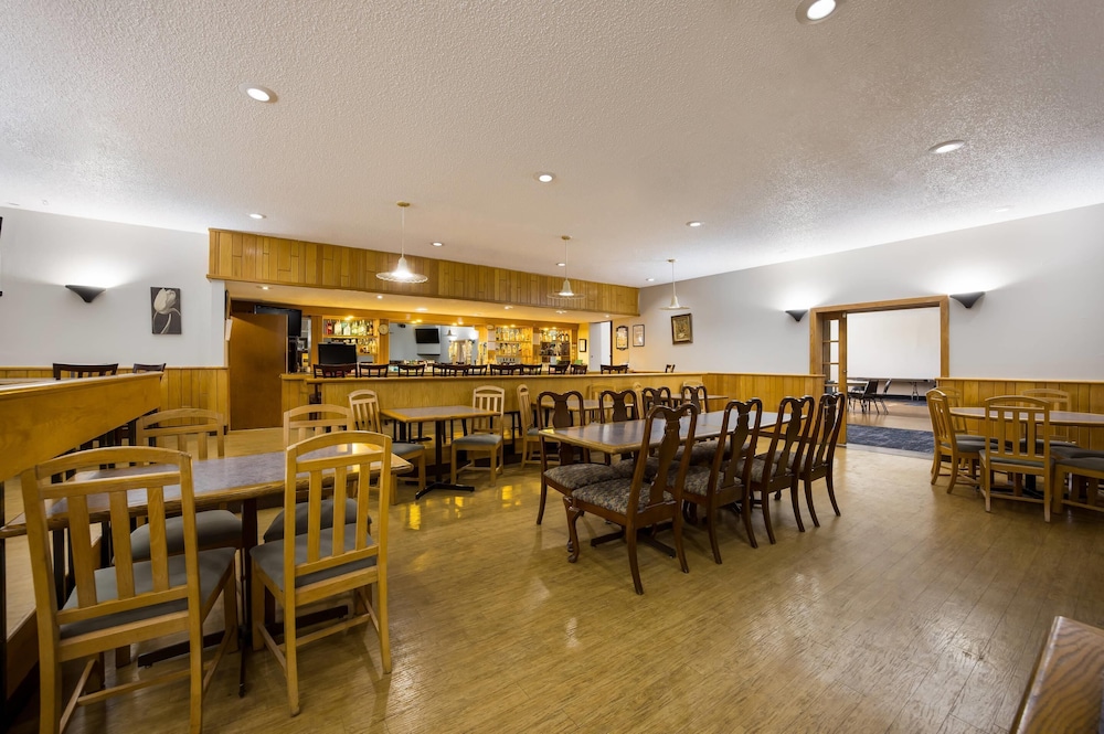 Suburban Studios Canon City - photo 25