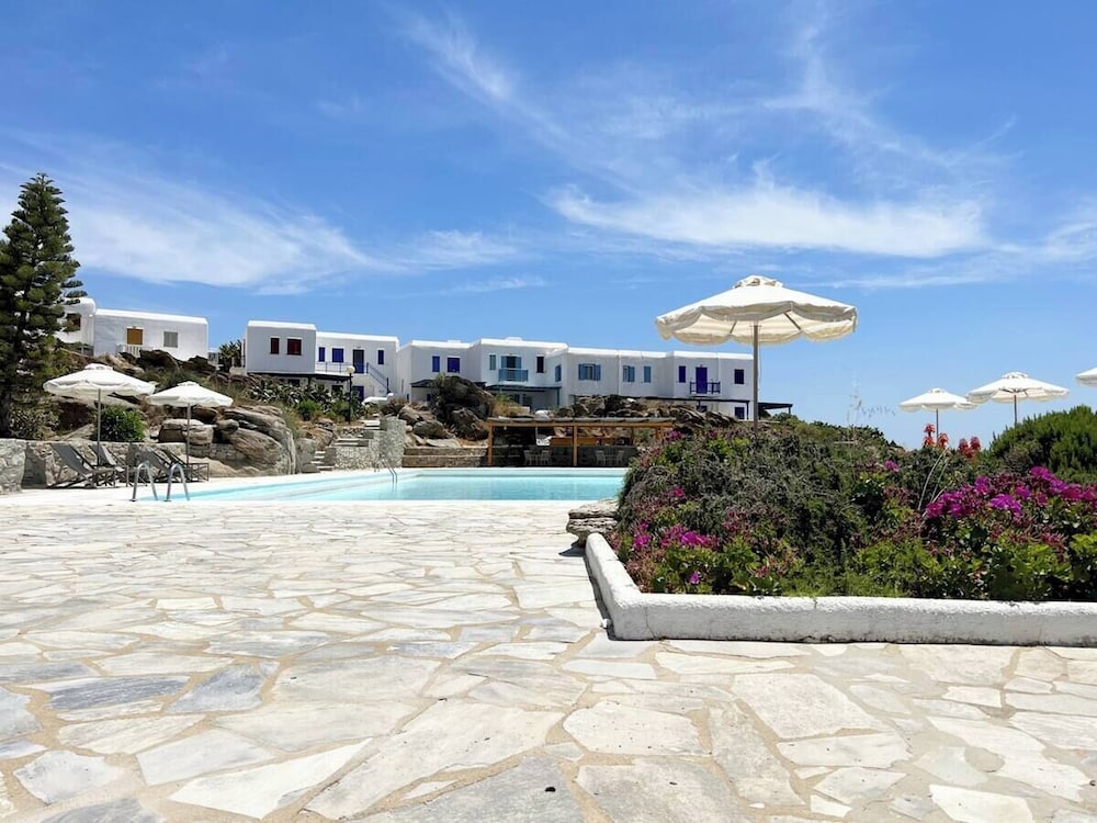 Deep Blue Suite Mykonos — 4-Star Luxury Hotel in Mykonos, Greece