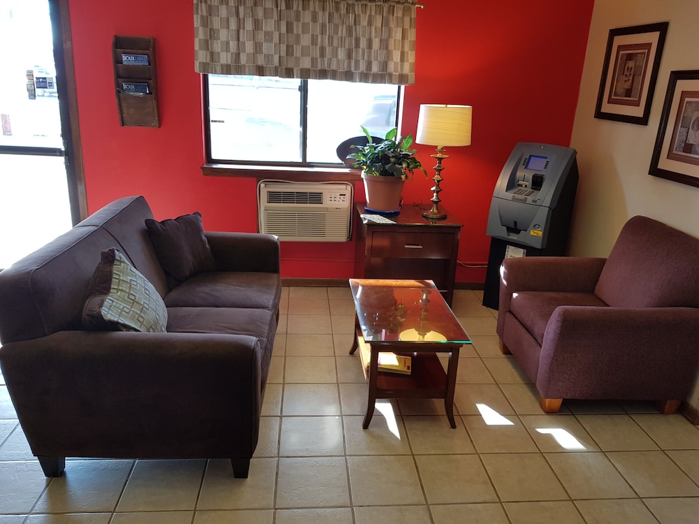 Le Mars Inn & Suites - photo 4