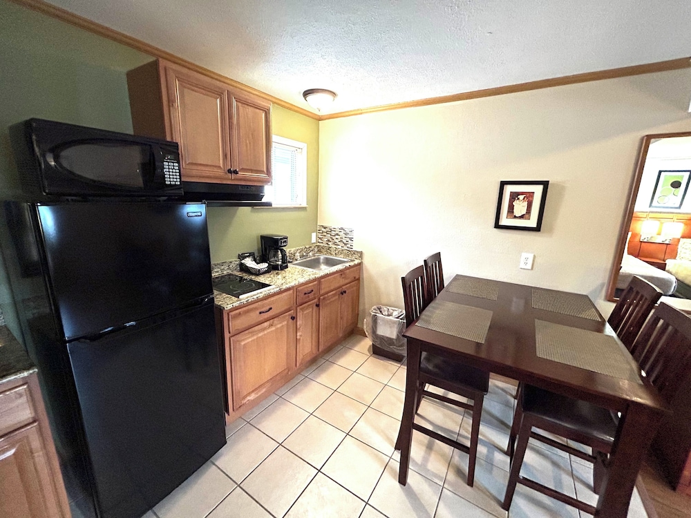 Hunter's Friend Resort - photo 38