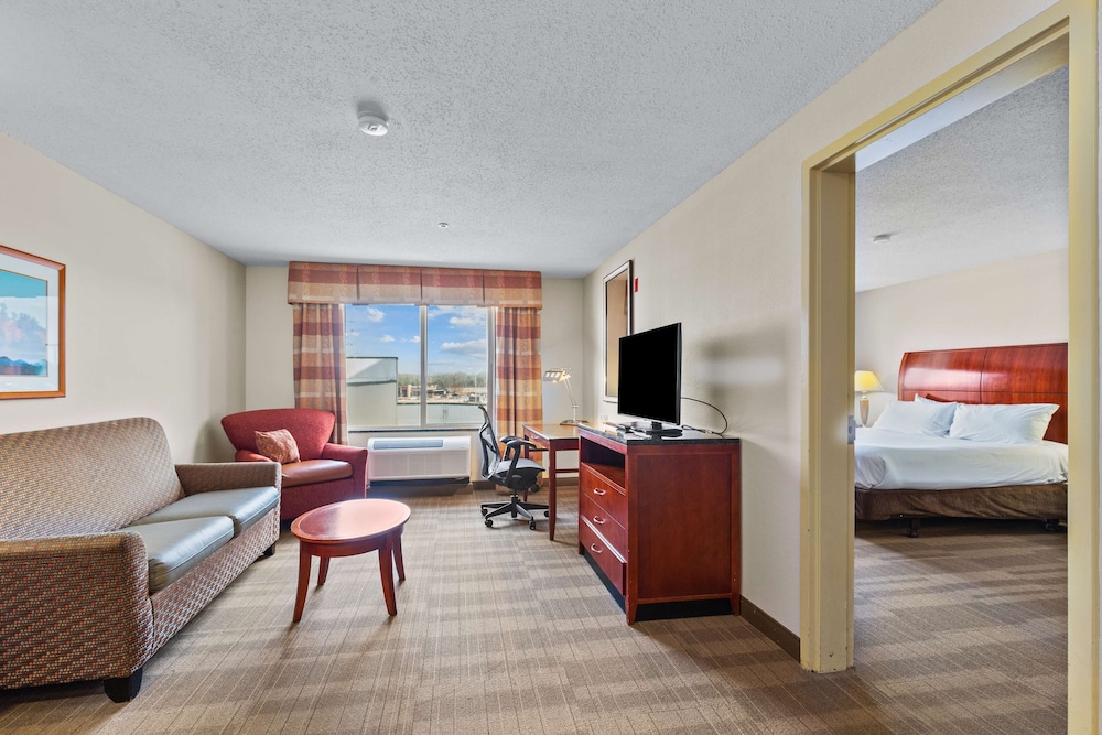 Hilton Garden Inn Starkville - photo 52