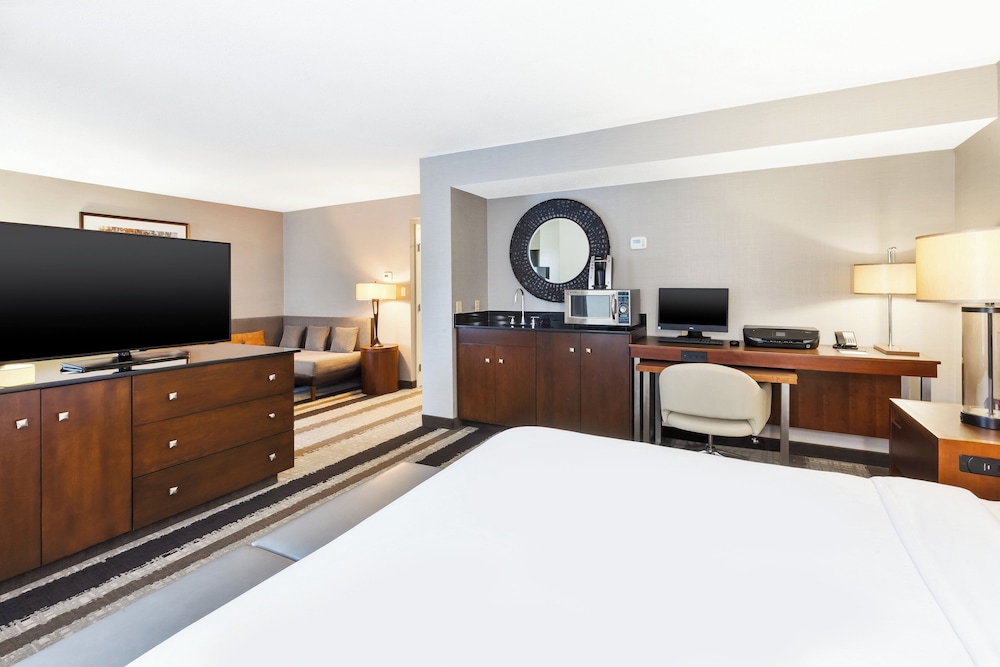 Crowne Plaza Dulles Airport by IHG - photo 43