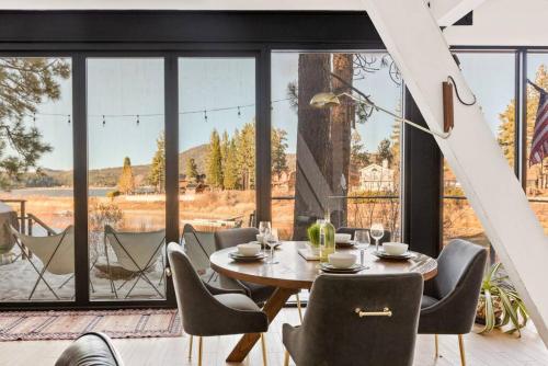 Mountain Top Modern Lakefront in Sunset Magazine — Big Bear Lake — photo 3