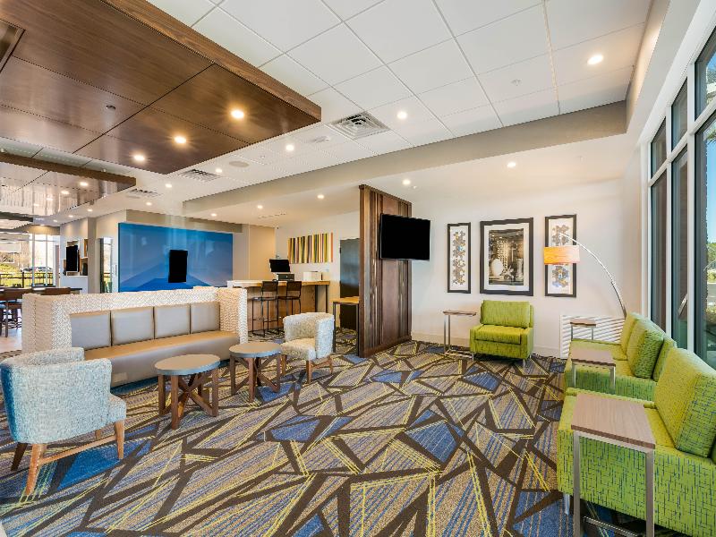Holiday Inn Express Jacksonville Town Center - photo 14