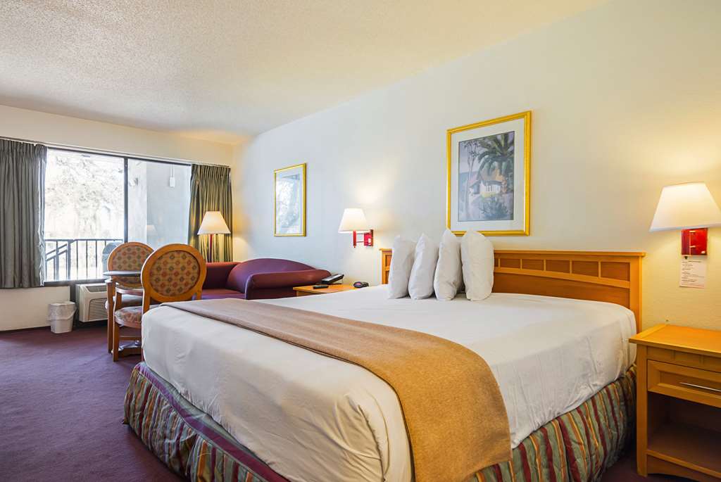 Americas Best Value Inn & Suites Melbourne - photo 14