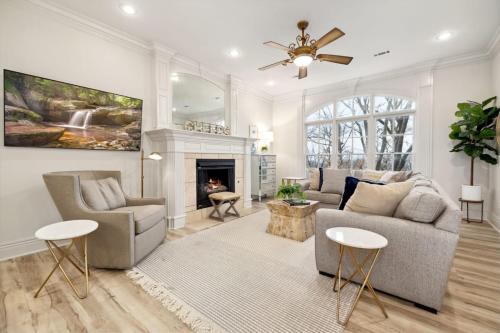 Rock The Block Walk 1 block to DT Square in Fayetteville, United States