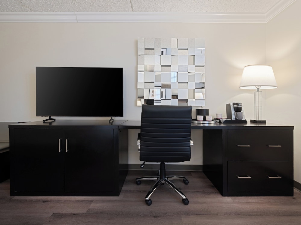 Crowne Plaza Suffern Mahwah by IHG - photo 16