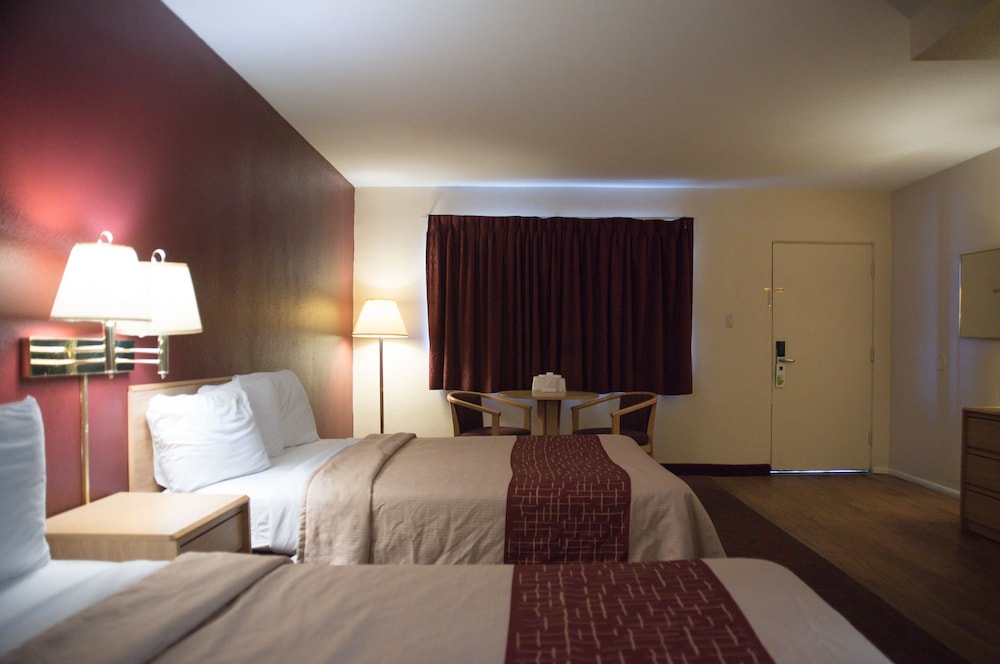 Red Roof Inn Blythe - photo 6