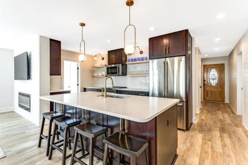 Family Tides by Sea Scape Properties in Wrightsville Beach, United States