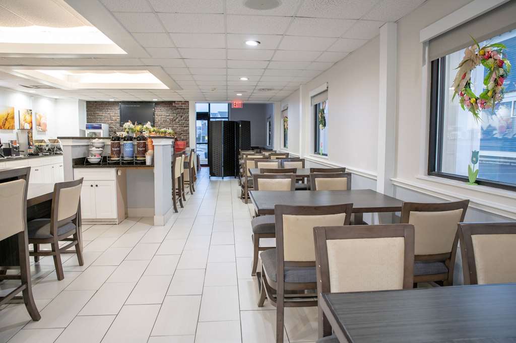 Comfort Inn Hyannis Cape Cod - photo 31