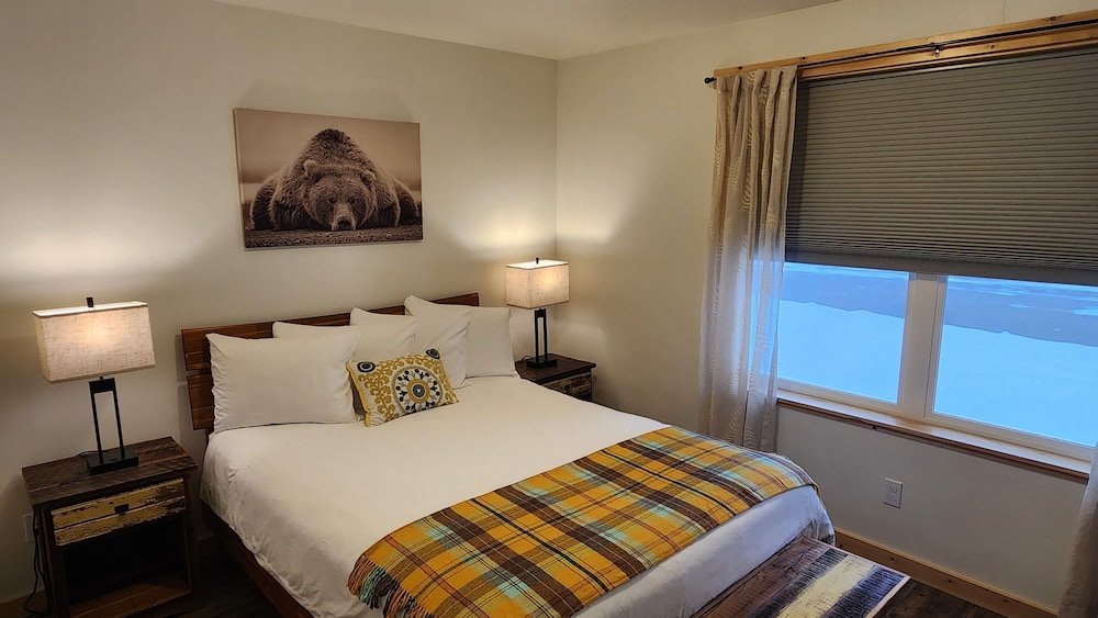 Beargrass Lodging and RV Resort - photo 35