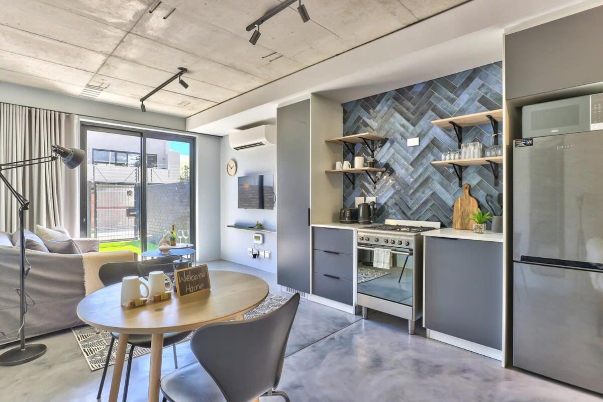 Secure Central Worker Bees luxury pad with pool