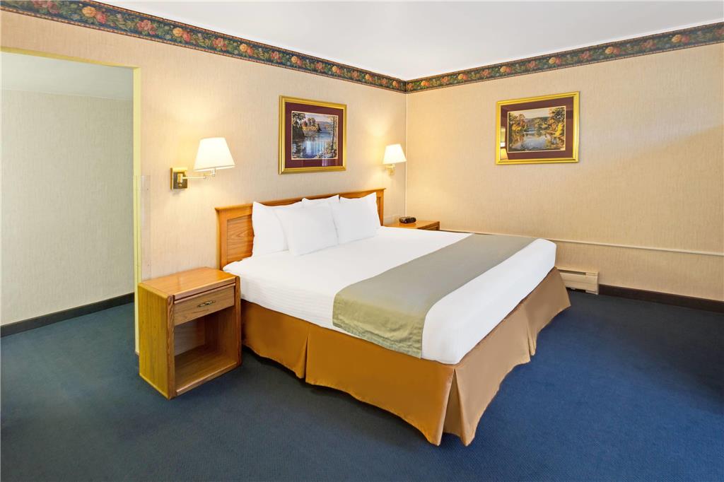 Travelodge by Wyndham Rapid City - photo 9