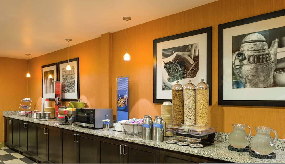Hampton Inn Danville - photo 29