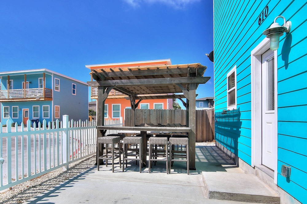 Awave From it All Port Aransas — 4-Star Luxury Hotel in Port Aransas, United States