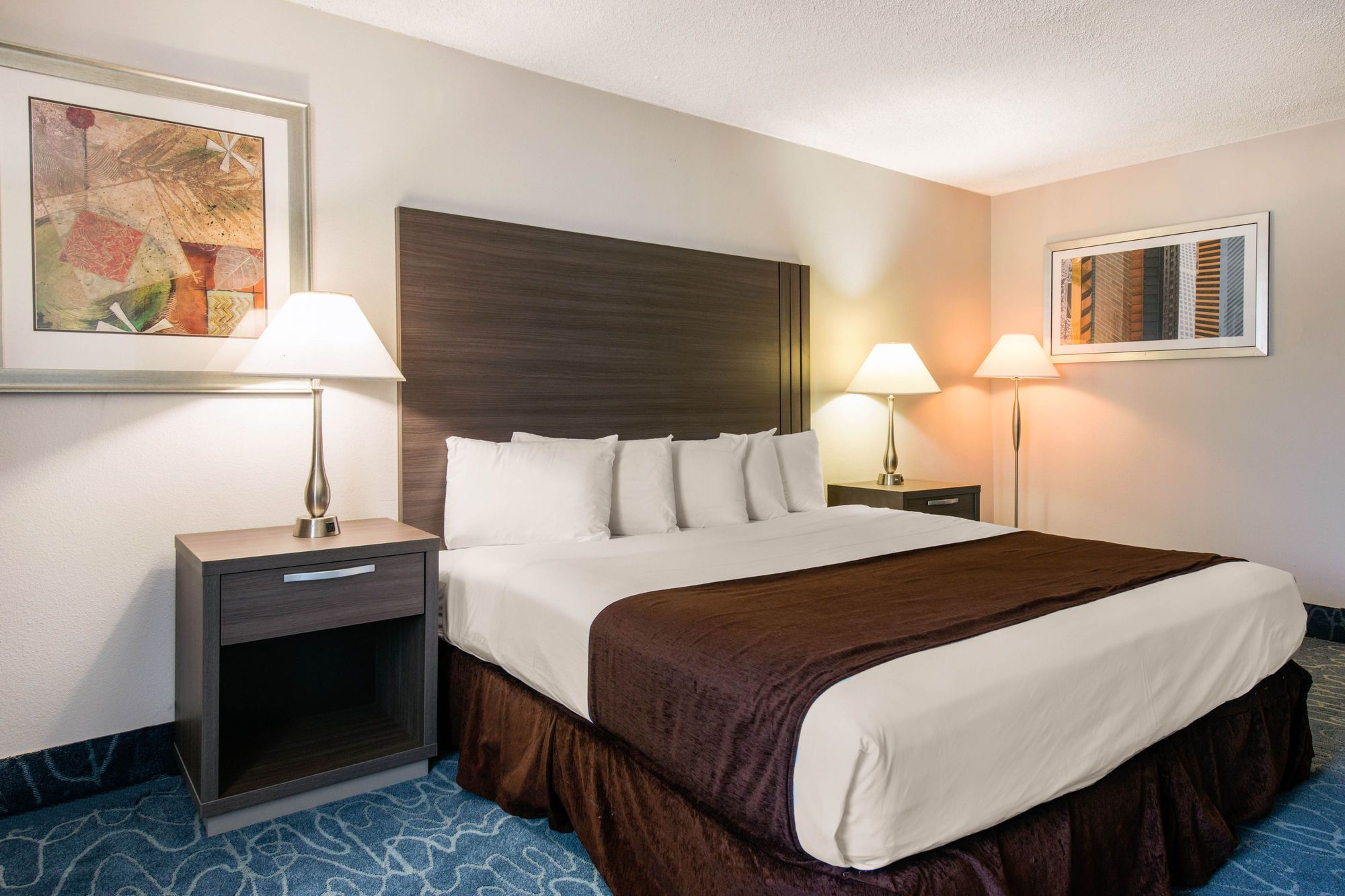 Econo Lodge Orlando Airport - photo 27